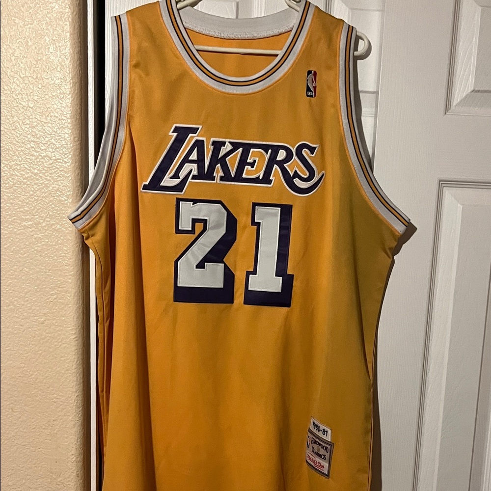 Mitchell & Ness Gold Lakers Jersey